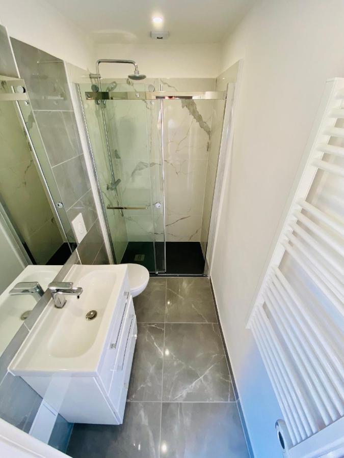 Lovely Renovated Studio Golden Square Pedestrian Ница Екстериор снимка